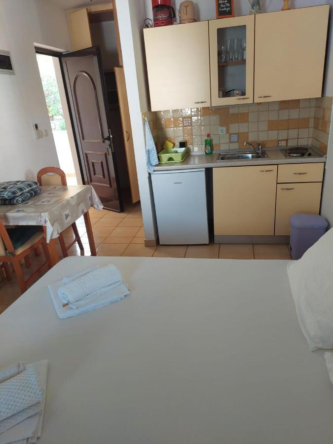 Apartmani Lavanda パグ エクステリア 写真